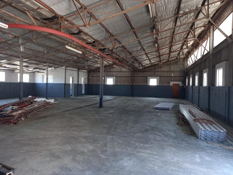 To Let commercial Property for Rent in Neave Industrial Eastern Cape